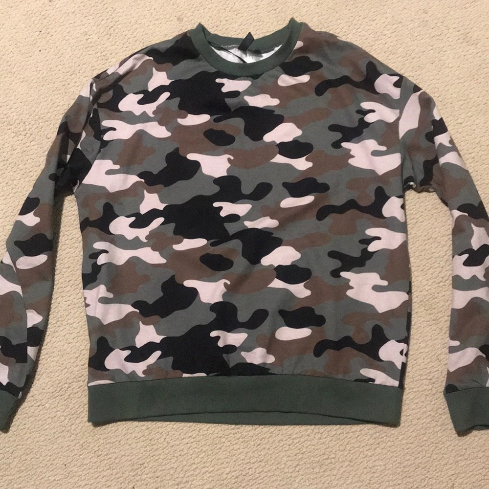camo hoodie